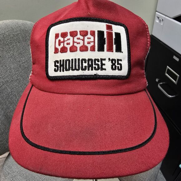 Vintage Case IH 1985 Showcase Trucker Farmer Hat Cap  CottageCore Y'allternative - Picture 1 of 10